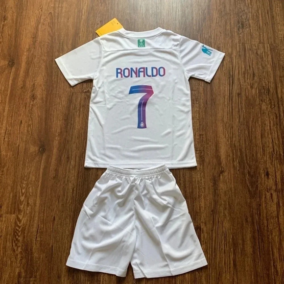 Cristano Ronaldo Al Nassr Soccer Jersey Set White Youth Small New - Picture 3 of 5